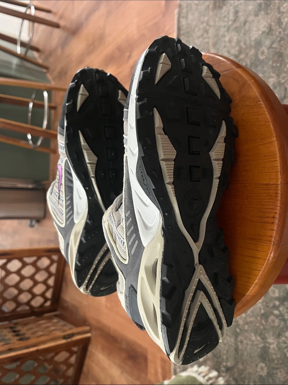 Nike women’s Black, Gray and Purple Air TN Sneakers - Picture 8 of 8